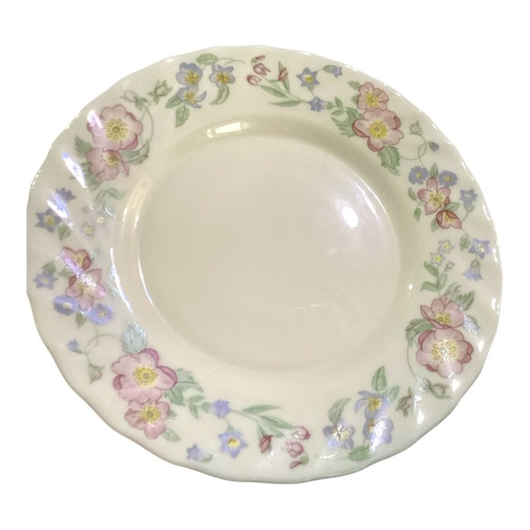 Vintage Arcopal France Glass Champetre Floral Luncheon Salad Plates, Set Of 4 - Picture 8 of 9